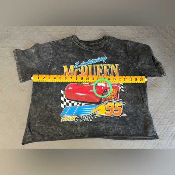 PIXAR DISNEY LIGHTNING MCQUEEN JUNIORS WOMEN CROP TOP SHIRT - Picture 5 of 6